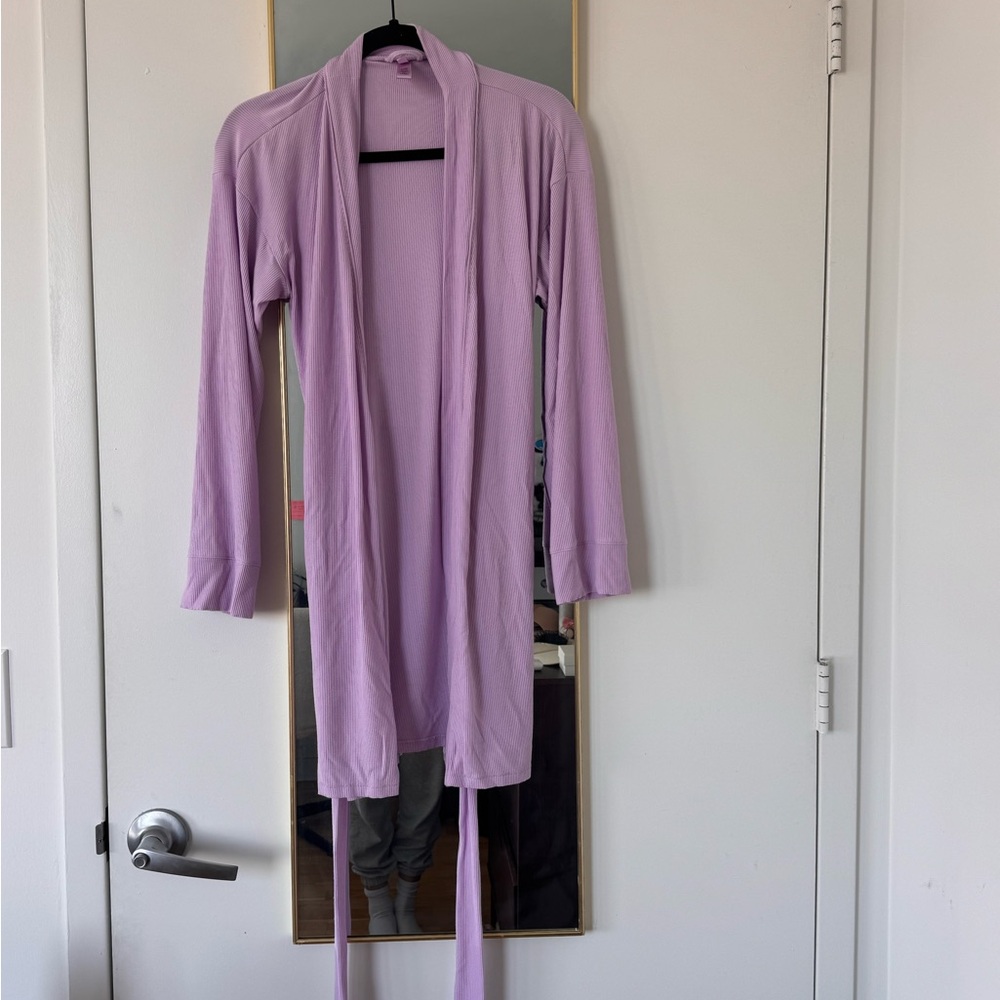 SKIMS Lavender / Pink Robe - Picture 4 of 5